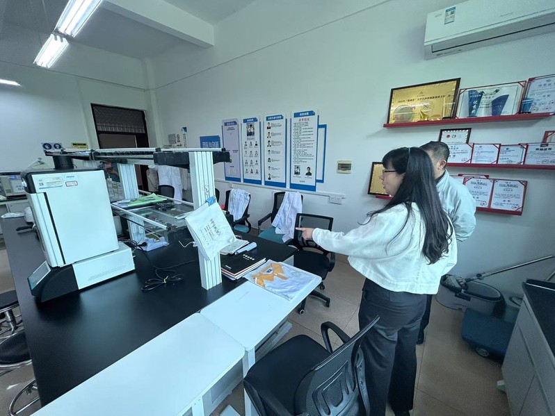 医学院开展4月份院级实验室安全...